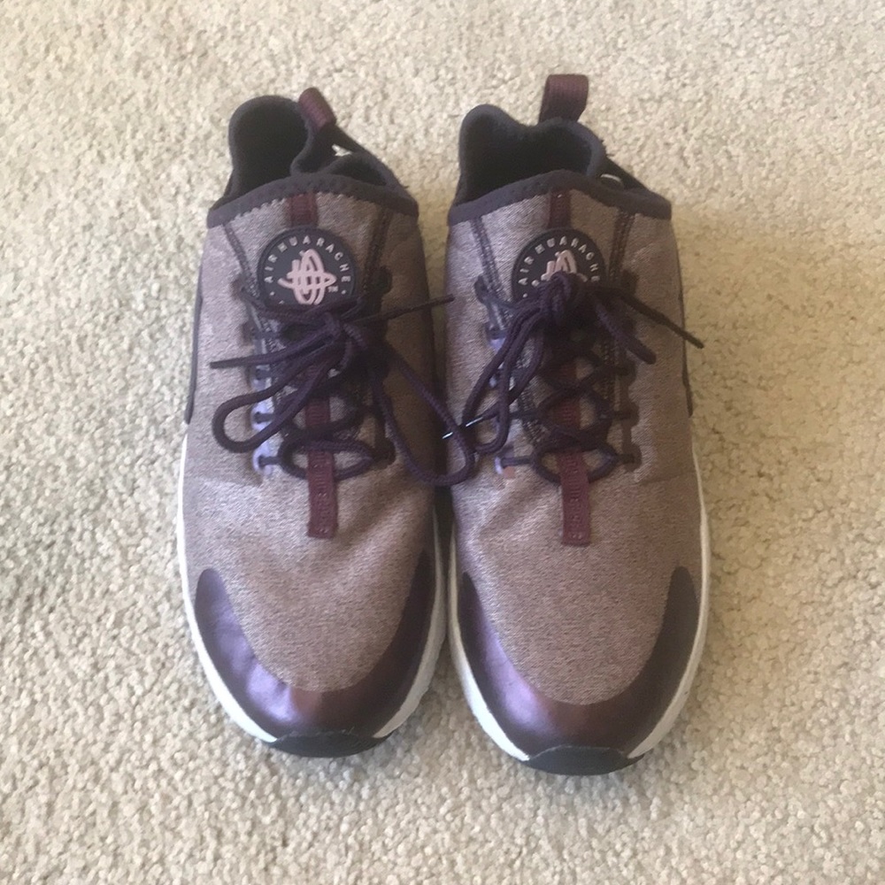 Women’s Nike Air Hurache Run Ultra